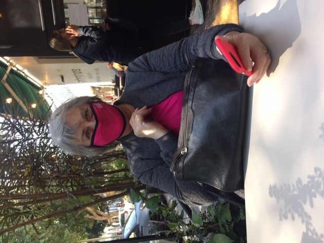 Chol HaMoed at our favorite Kosher restaurant on Rothschild Blvd..JPG